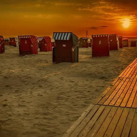 Lighthouse Modern Retreat Borkum